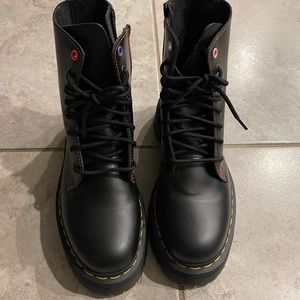 Platform Hello Kitty Doc Martens